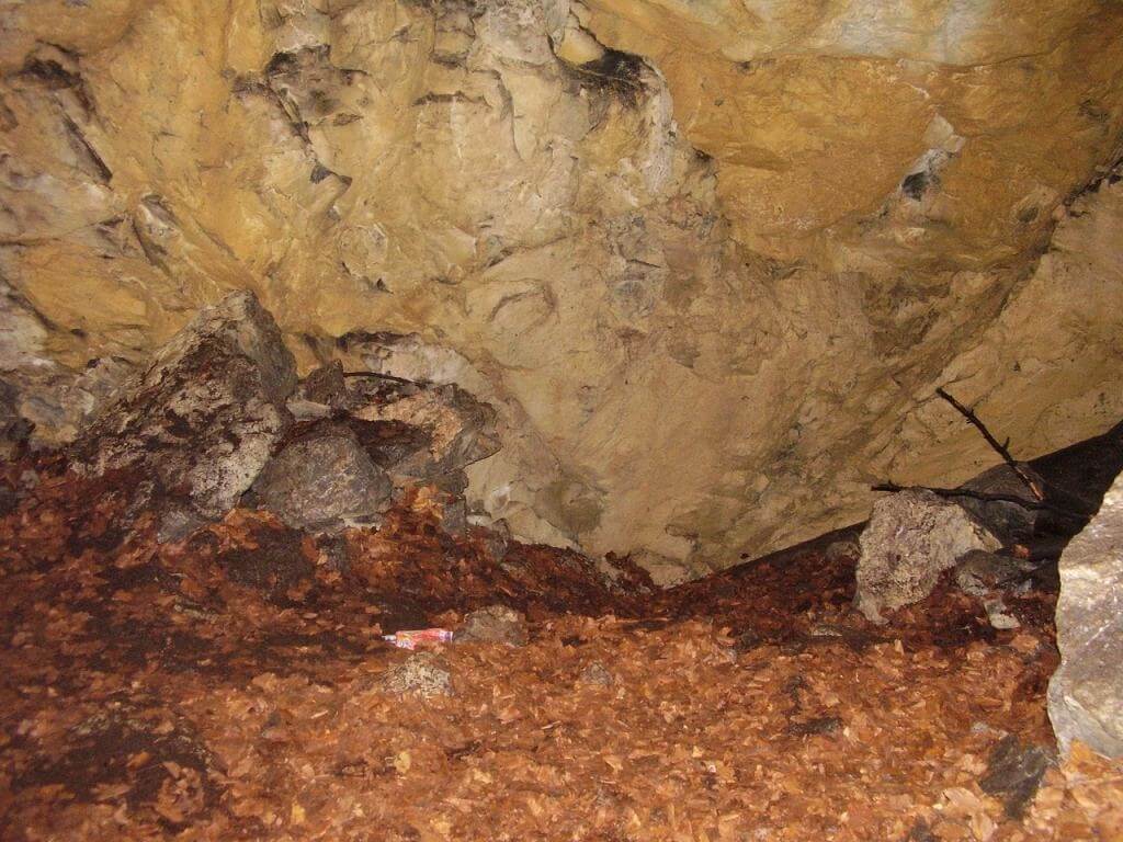 Jaskinia Dziura wnętrze