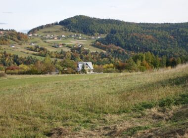 Przełęcz pod Ostrą