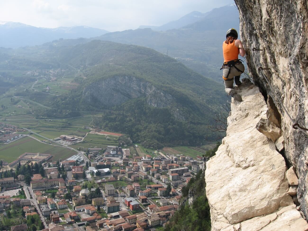 Via ferrata – czym jest i dla kogo? Sprzęt i lokalizacje