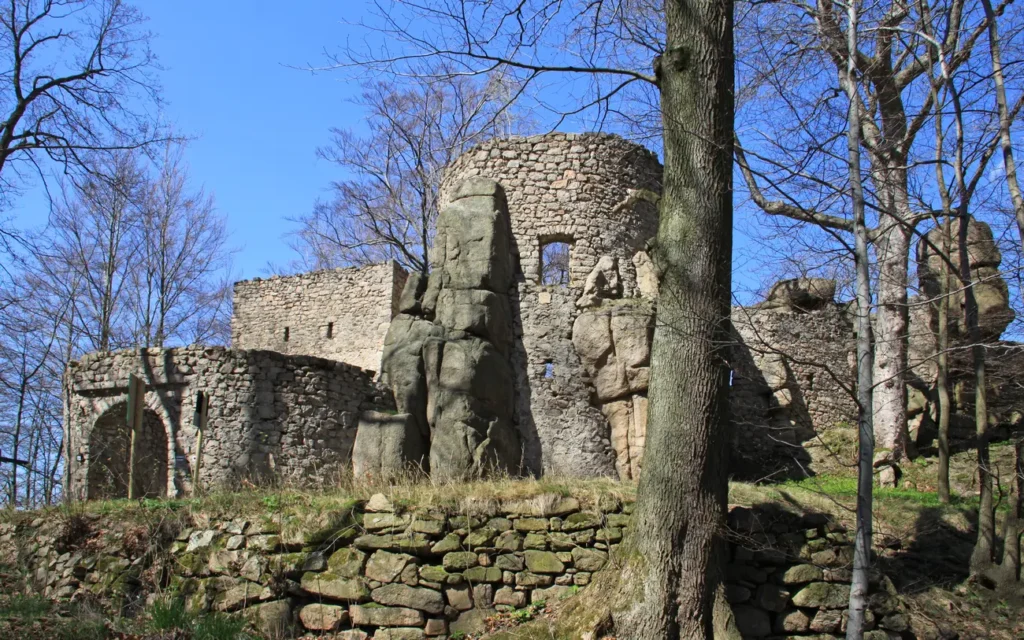 ruiny zamku Bolczów